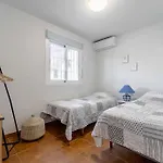 27-cozy Apartment, Spacious Terrace In 公寓