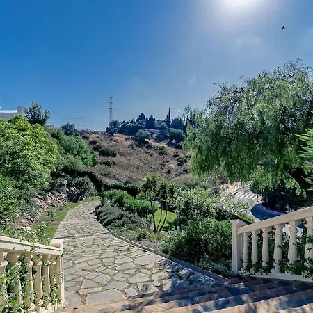 27-cozy Apartment, Spacious Terrace In *