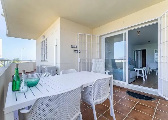 27-cozy Apartment, Spacious Terrace In Lägenhet *