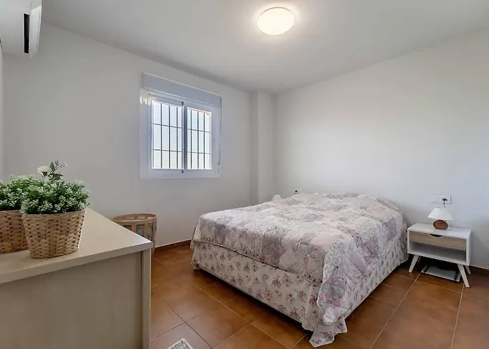 27-cozy Apartment, Spacious Terrace In * Фуенхірола