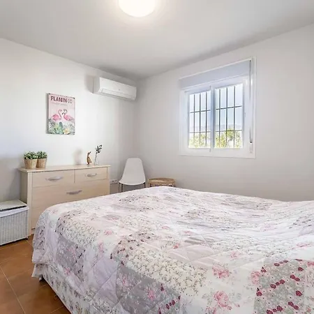 27-cozy Apartment, Spacious Terrace In Lägenhet Fuengirola