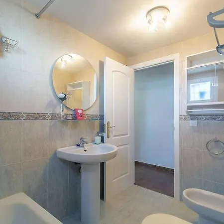 27-cozy Apartment, Spacious Terrace In * Fuengirola